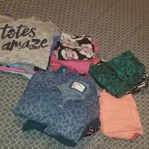 23 piece size 7/8 lot